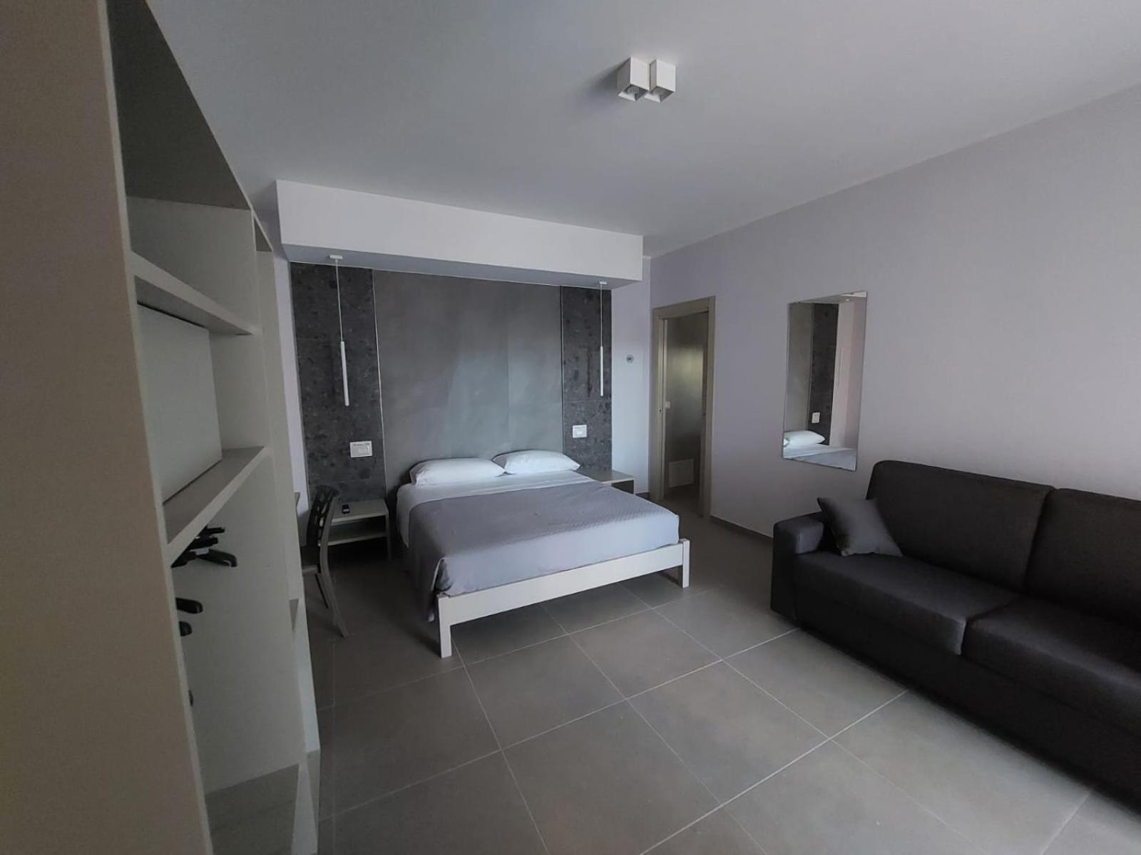 Готель Residenza Elba - Charme House Термолі Екстер'єр фото